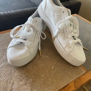 Adidas Sleek Athletic Shoe Size 8